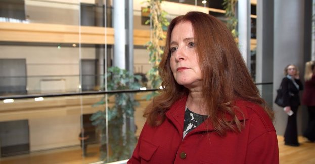 Rosnące ceny mieszkań i koszty budowy nowych nieruchomości, brak nowych zasobów i pogarszająca się kondycja warunków mieszkaniowych, drożejące czynsze i zbyt dynamiczny rozwój najmu krótkoterminowego – to niektóre problemy rynku mieszkaniowego, z którymi mierzą się kraje UE. Choć natężenie tych problemów w poszczególnych państwach jest różne, instytucje unijne mówią już szeroko o kryzysie mieszkaniowym. Komisja Europejska zakończyła prace nad wspólnotowym planem, który ma się tymi zagadnieniami zająć.